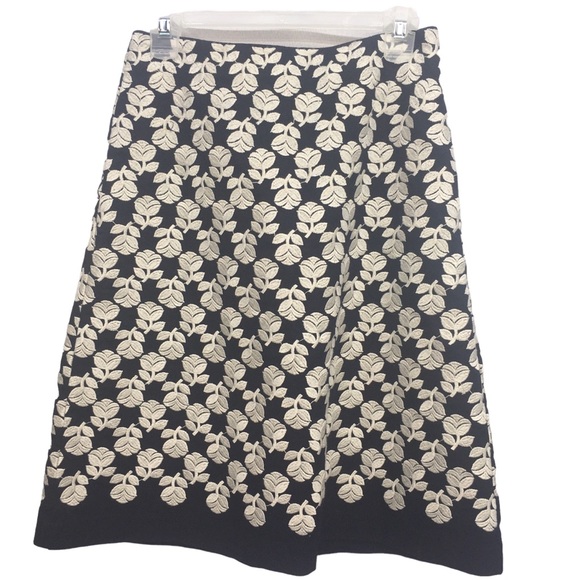 Boden Dresses & Skirts - Boden Navy/White Embroidered A-Line Skirt Misses size 4L (long).